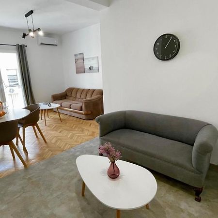 Gorgeous Renovated Apt. Close To Metro And Cultural Sites! Athens Luaran gambar