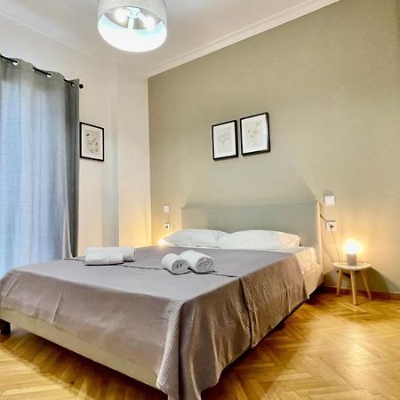Gorgeous Renovated Apt. Close To Metro And Cultural Sites! Athens Luaran gambar