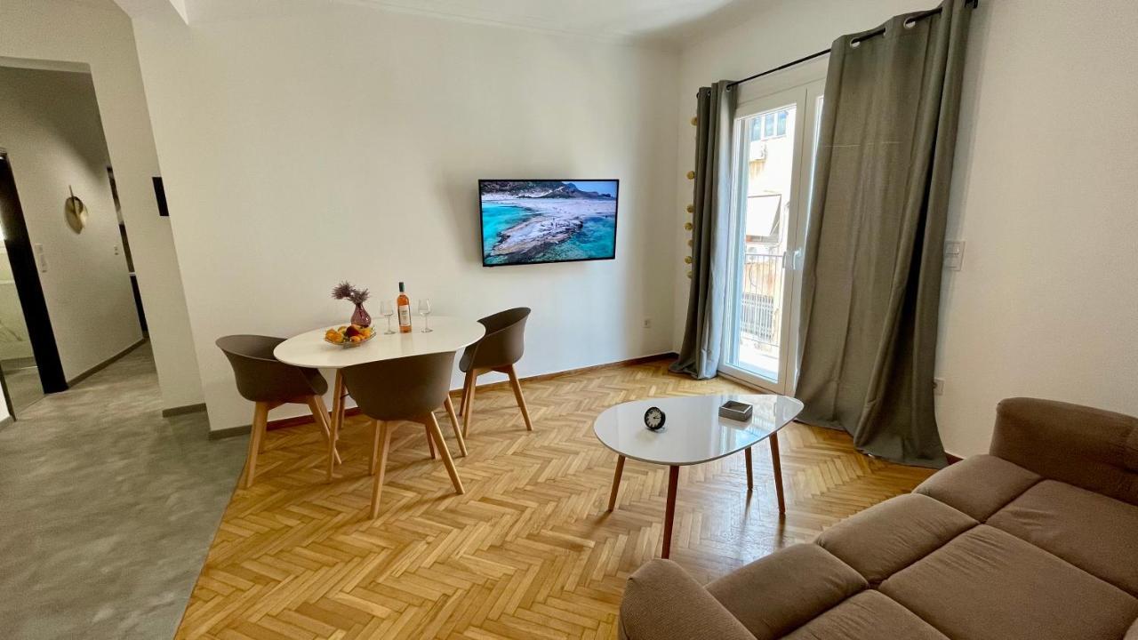 Gorgeous Renovated Apt. Close To Metro And Cultural Sites! Athens Luaran gambar