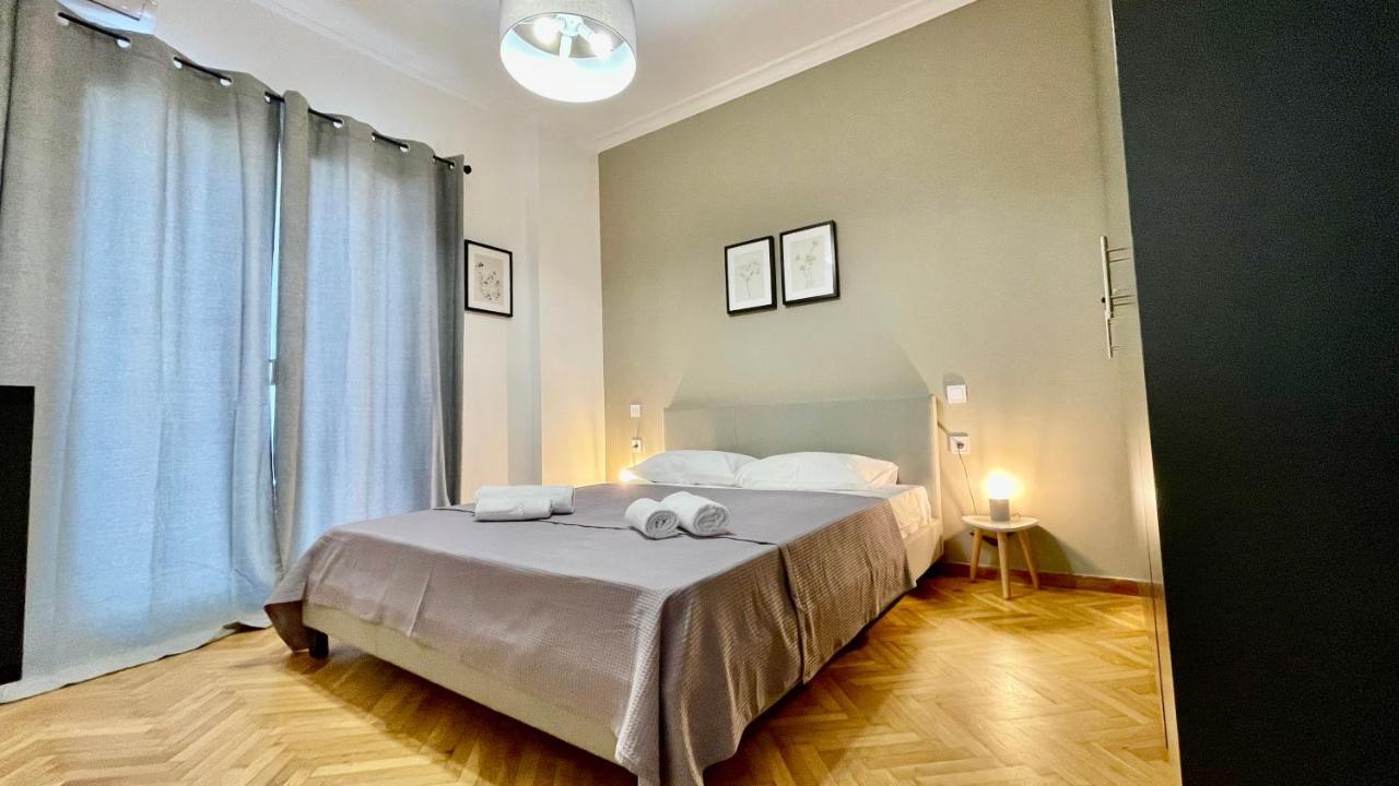 Gorgeous Renovated Apt. Close To Metro And Cultural Sites! Athens Luaran gambar